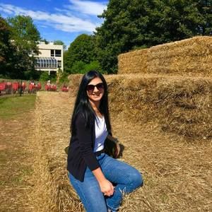 Meet your Posher, Secil